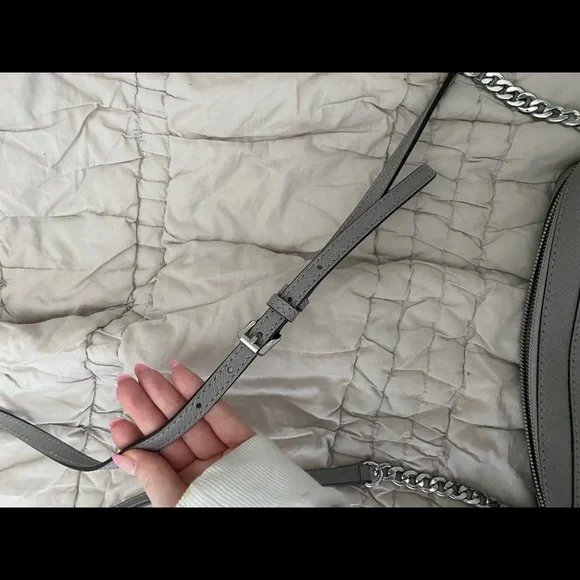 Michael Kors Jet Set Crossbody - Picture 7 of 9